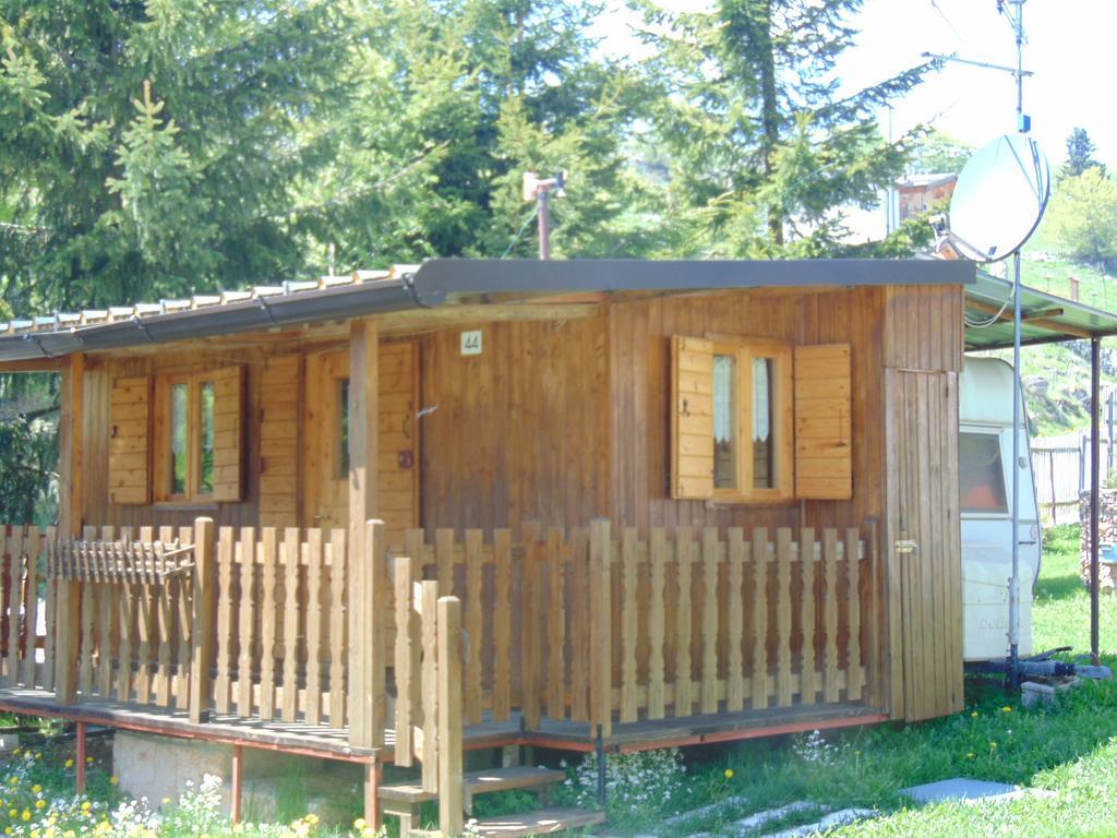 Campeggio Branchetto Hotel Bosco Chiesanuova Exterior photo