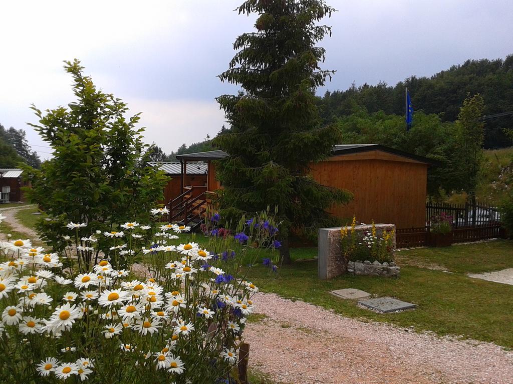 Campeggio Branchetto Hotel Bosco Chiesanuova Exterior photo