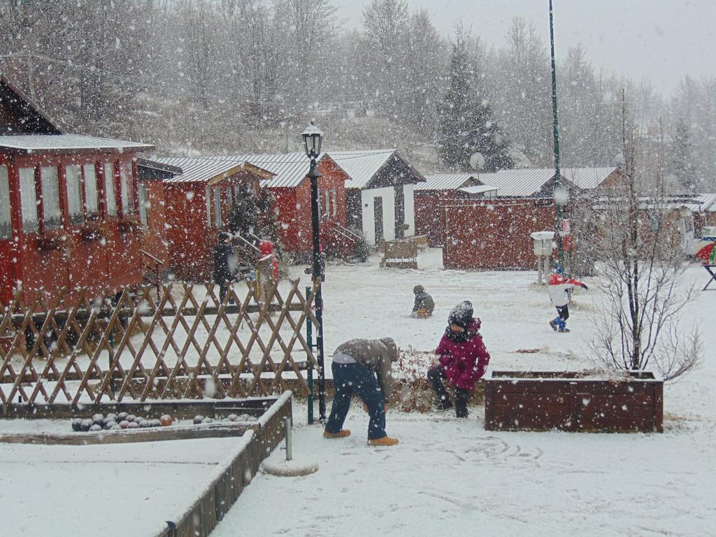 Campeggio Branchetto Hotel Bosco Chiesanuova Exterior photo