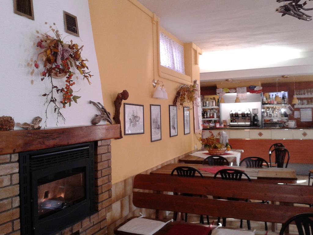 Campeggio Branchetto Hotel Bosco Chiesanuova Exterior photo